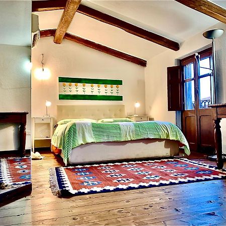 Casa De Ajala - B&B De Charme In Antica Dimora Totalmente Ristrutturata E Dotata Di Tutti I Confort Bagni Privati Spazio Living Patio Esterno Ambienti Climatizzati Degustazioni Prodotti Locali Làconi 외부 사진