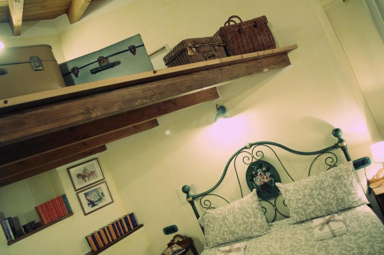 Casa De Ajala - B&B De Charme In Antica Dimora Totalmente Ristrutturata E Dotata Di Tutti I Confort Bagni Privati Spazio Living Patio Esterno Ambienti Climatizzati Degustazioni Prodotti Locali Làconi 외부 사진