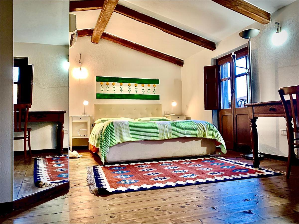 Casa De Ajala - B&B De Charme In Antica Dimora Totalmente Ristrutturata E Dotata Di Tutti I Confort Bagni Privati Spazio Living Patio Esterno Ambienti Climatizzati Degustazioni Prodotti Locali Làconi 외부 사진
